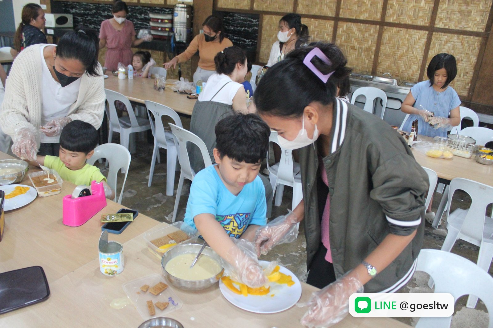 CIJ 學生活動:在餐廳上烹飪課