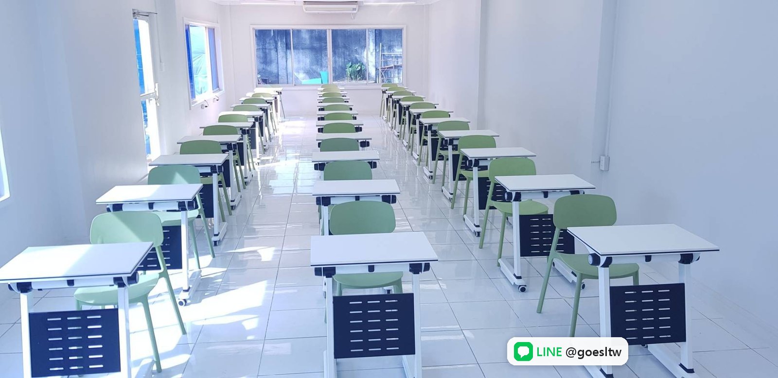 PHILINTER 自習室,一排排單人書桌
