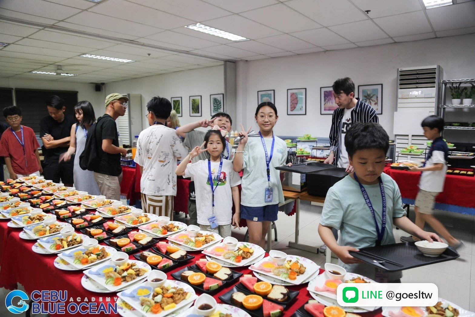 CBOA 特別晚餐的長條自助餐台