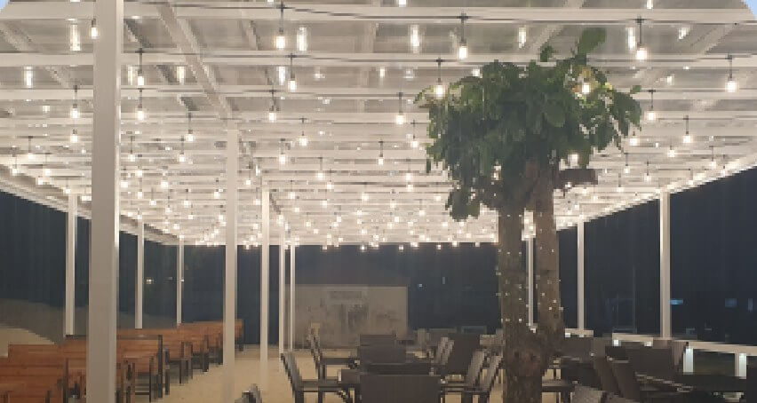 SMEAG Encanto 校區戶外用餐區